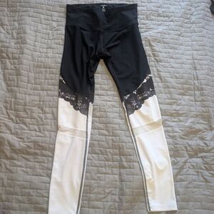 Layer 8 Yoga Black and White Lace Leggings